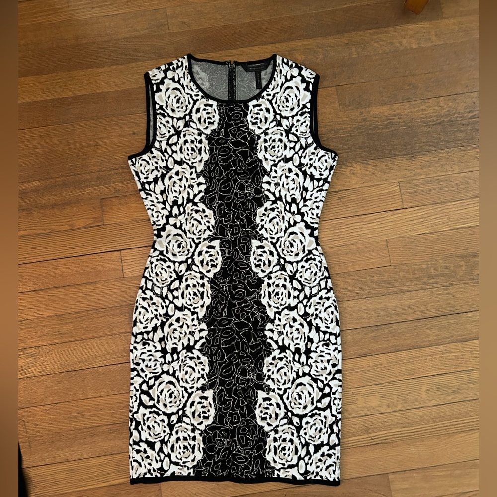 BCBG MAXZARIA bandage dress NEVER WORN NEW!! Size M